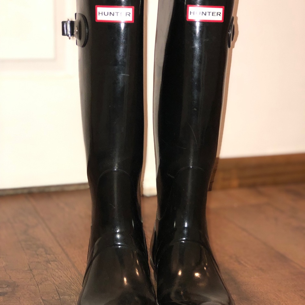Hunter rain boots. Tall glossy black. Size 7